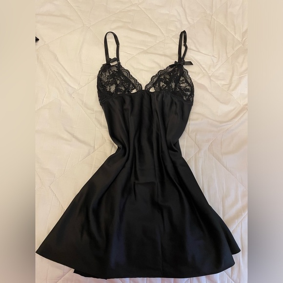 Victorias secret black slip - Picture 2 of 3